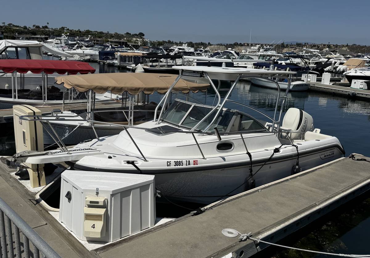 50% share — 2000 Boston Whaler Conquest, Newport Beach