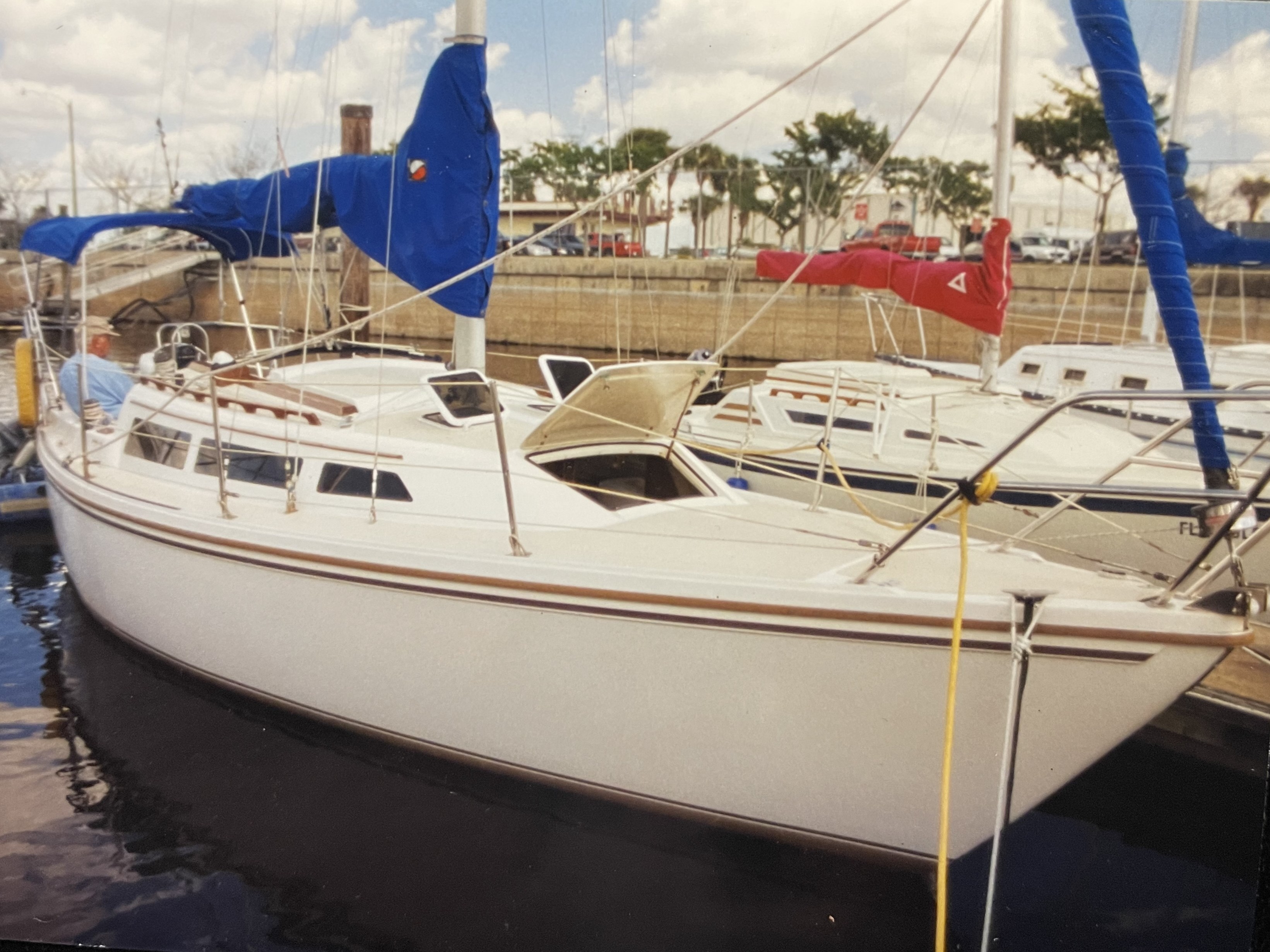50% CO-OWNERSHIP OF CLASSIC CATALINA 27 COASTAL CRUISER